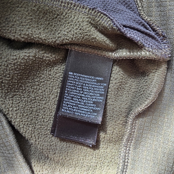 Men’s Medium North Face jacket - Picture 7 of 9